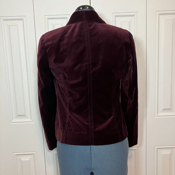 Eddie Bauer Eggplant Velvet Jacket with Satin Ribbon Tie Front Size 2P - Picture 5 of 5